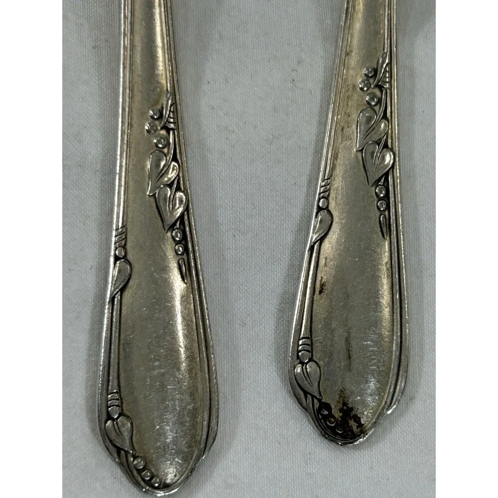 Wm A Rogers Oneida Meadowbrook Heather A1 Plus 4 Teaspoons Silverplate VTG